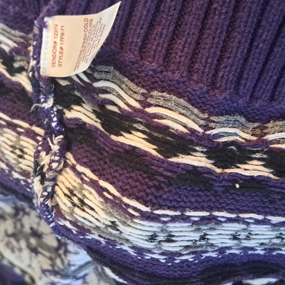 Vintage sweater size small - Picture 12 of 13